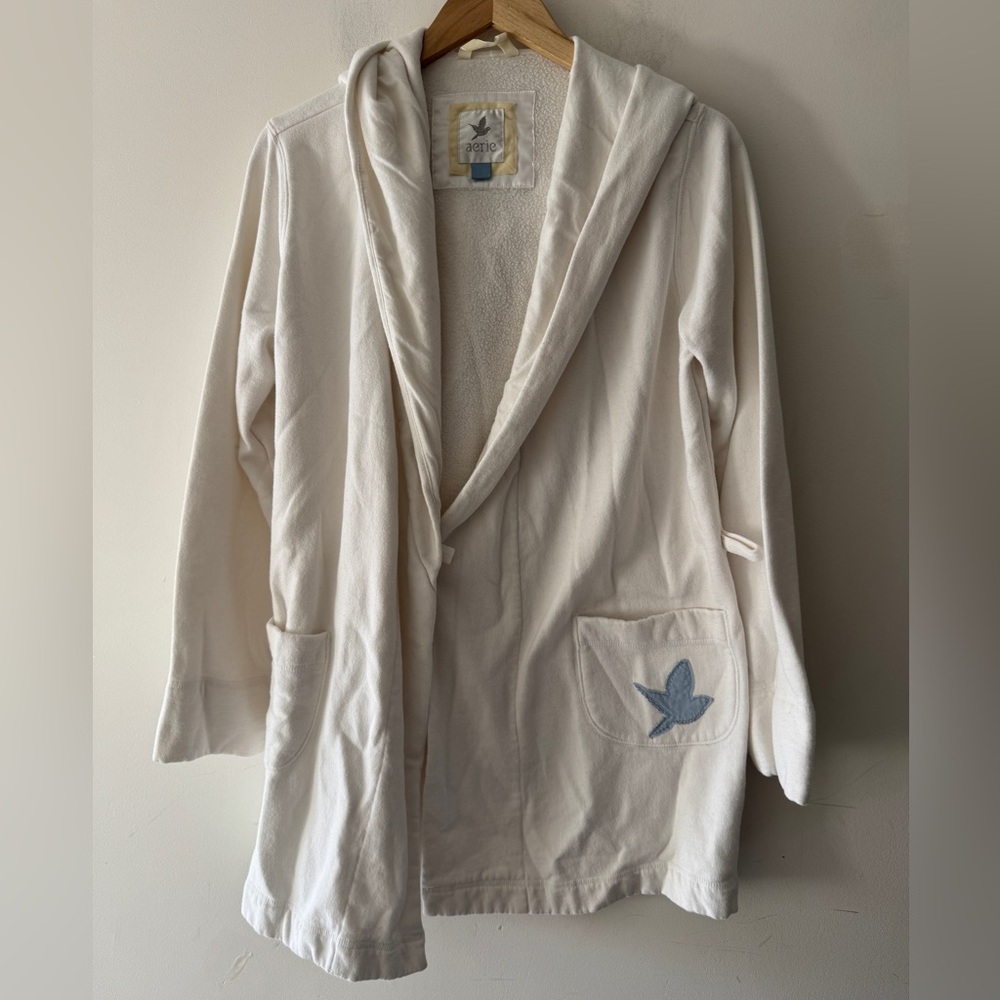 Aerie Y2K Old Logo White‎ Hooded Bath Robe